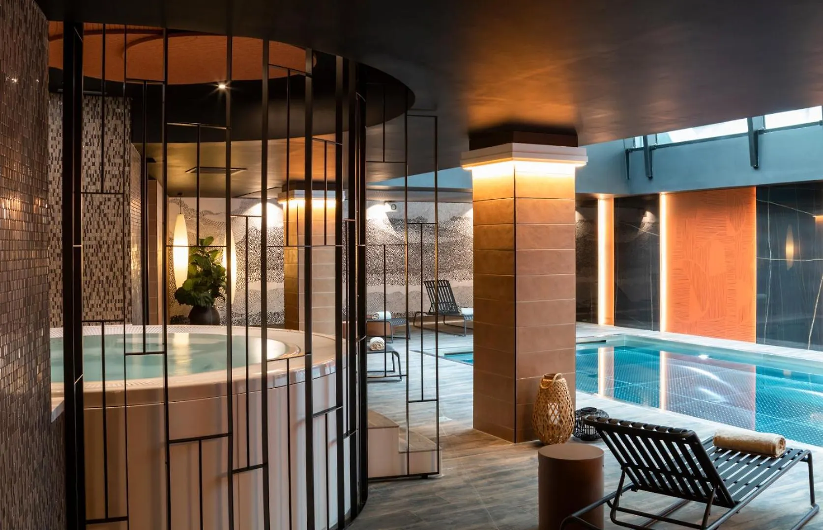 Hotel & Spa Oceania Le Conti Brest 4*,